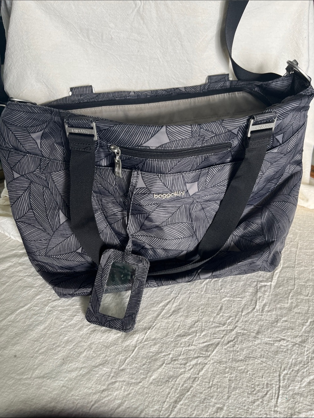 Baggallini Black Leaf-Pattern Laptop Tote